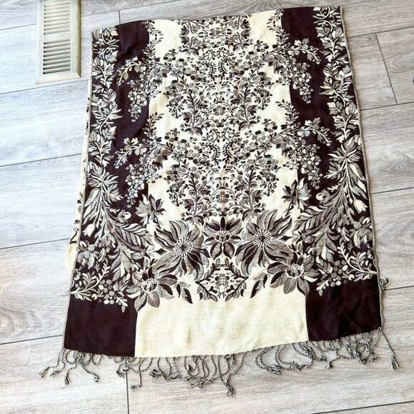 Pashmina Brown Tan Scarf with Fringe - Picture 3 of 6